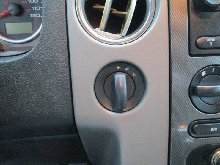 2004-ford-f150-image-35