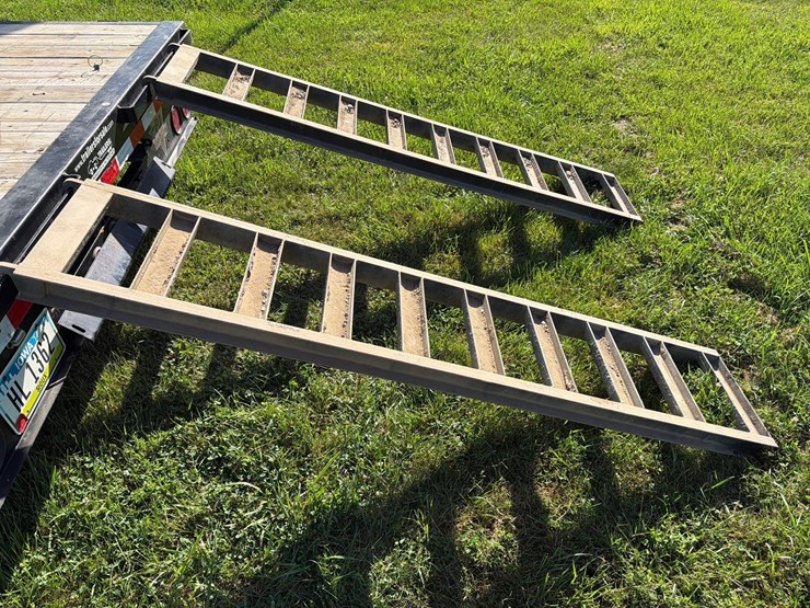 2010-pj-flatbed-image-35