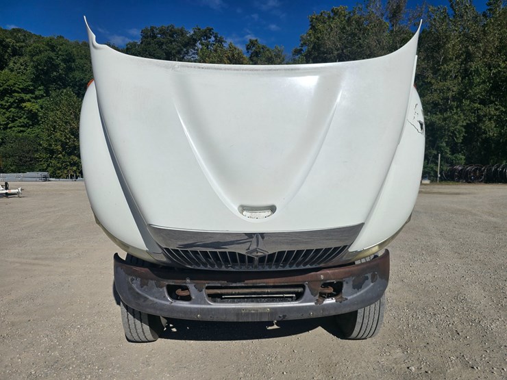 2006-international-durastar-4300-image-17