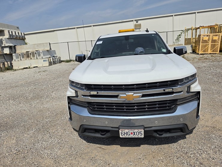 #25311-•-2019-chevrolet-silverado-pickup-truck-image-26