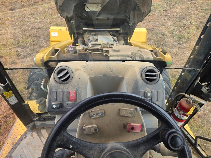 caterpillar-420f-image-50