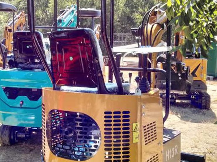 #13-•-cfg-mini-excavator---h13r-image-3