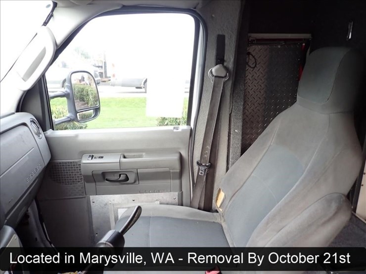 2015-ford-e450-image-13