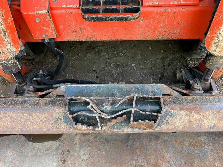 kubota-svl90-2-image-12