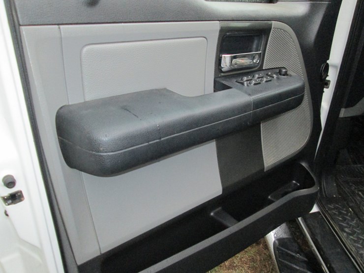 2004-ford-f150-image-29