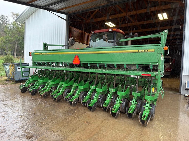 1991-john-deere-1530-image-1