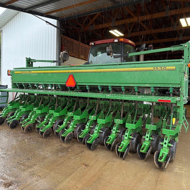 1991 JOHN DEERE 1530