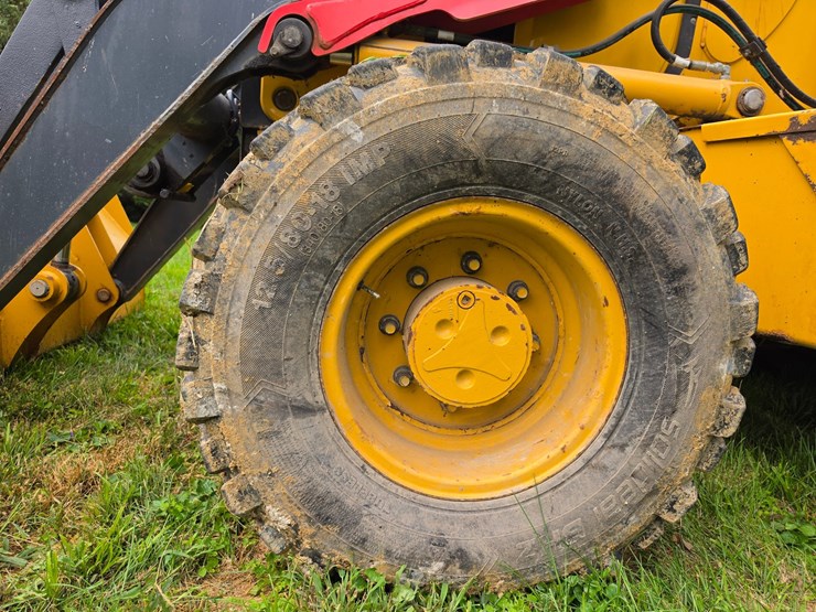 2016-deere-410l-image-160
