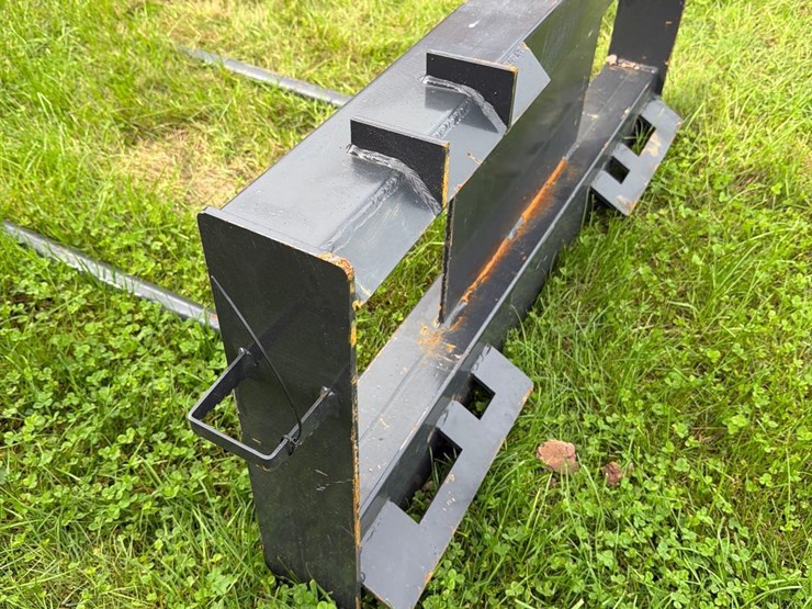jct-skidloader-2-prong-bale-spear-image-6