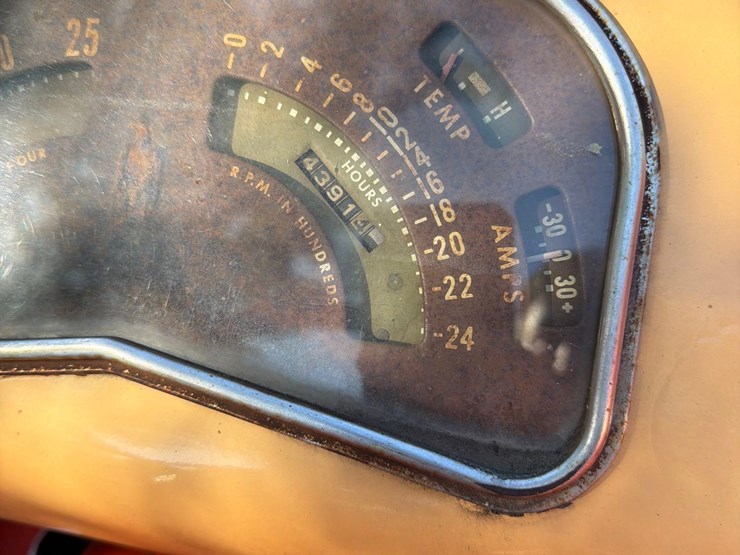 case-900-wheatland-propane-tractor-image-27