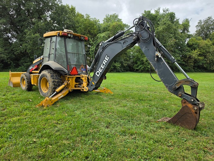 2016-deere-410l-image-8