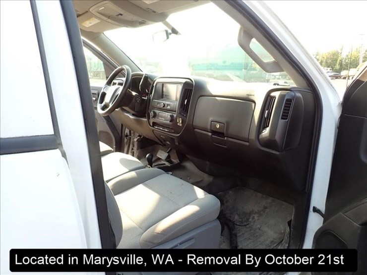 2018-chevrolet-1500-image-3