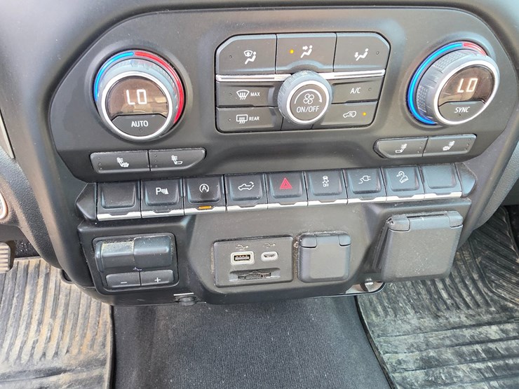 #25311-•-2019-chevrolet-silverado-pickup-truck-image-48
