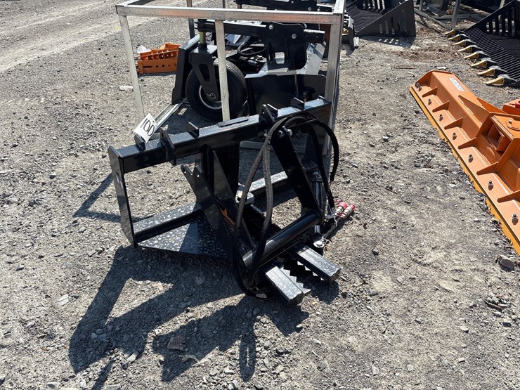 #100-•-skid-steer-tree/post-puller-image-1