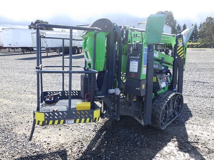 2021-leguan-190-56'-articulating-spider-lift-image-5