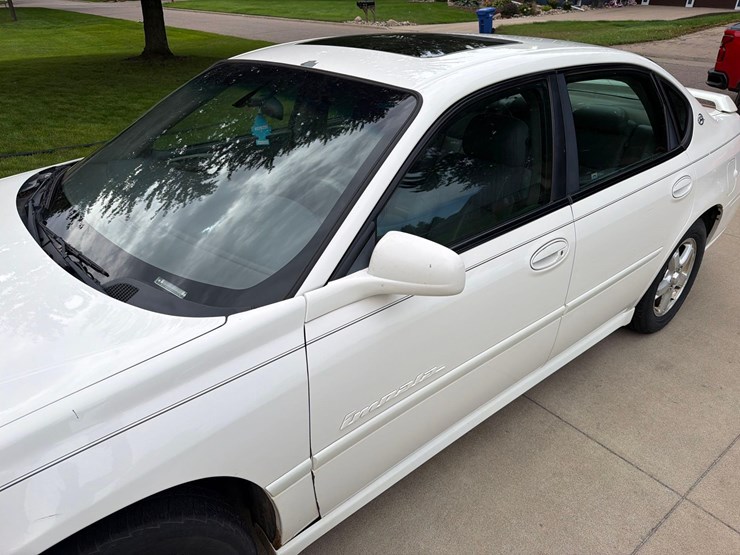 2004-chevrolet-impala-ls-car-image-10
