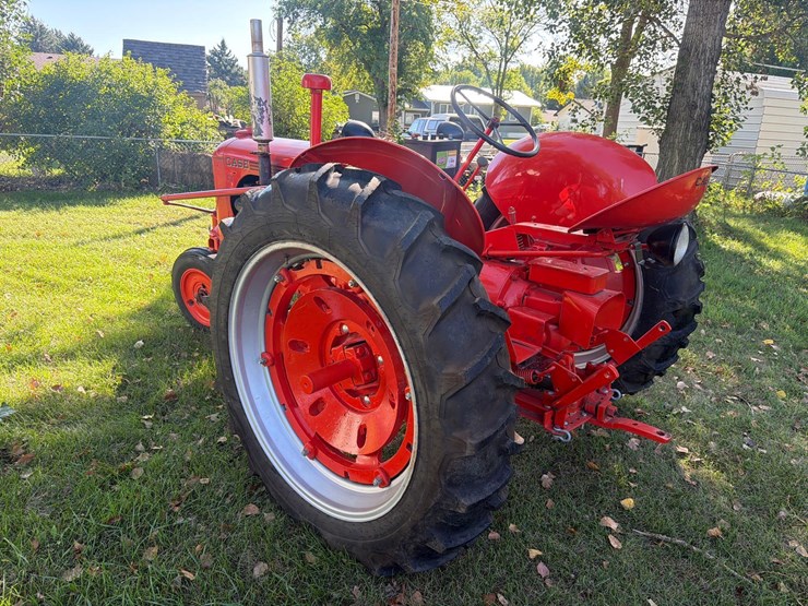case-dc-tractor-image-5