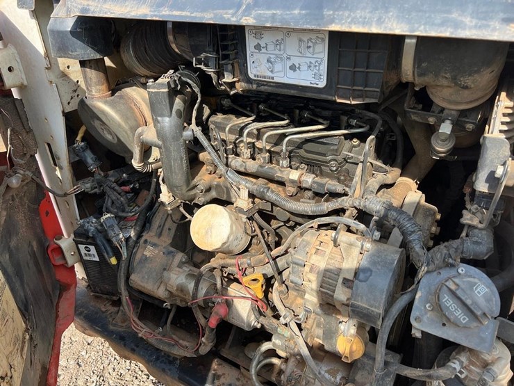 2019-bobcat-t595-image-13