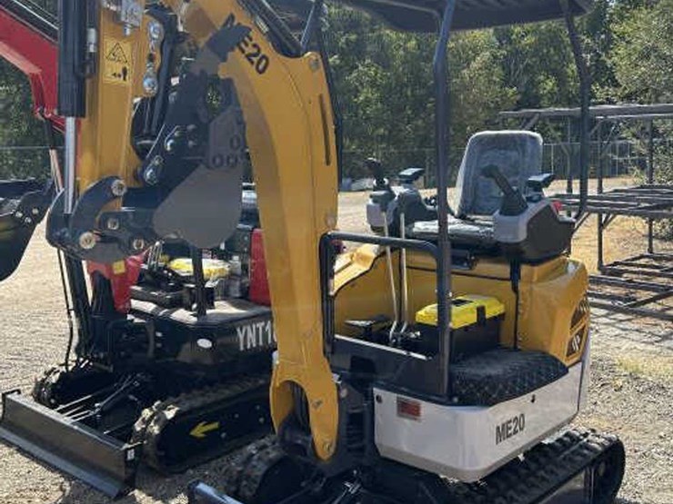 #146-•-yanmar-diesel-mini-excavator---me20-image-1