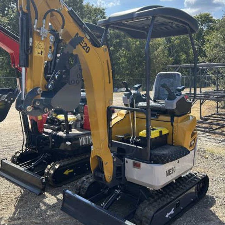 #146 • Yanmar Diesel Mini Excavator - ME20