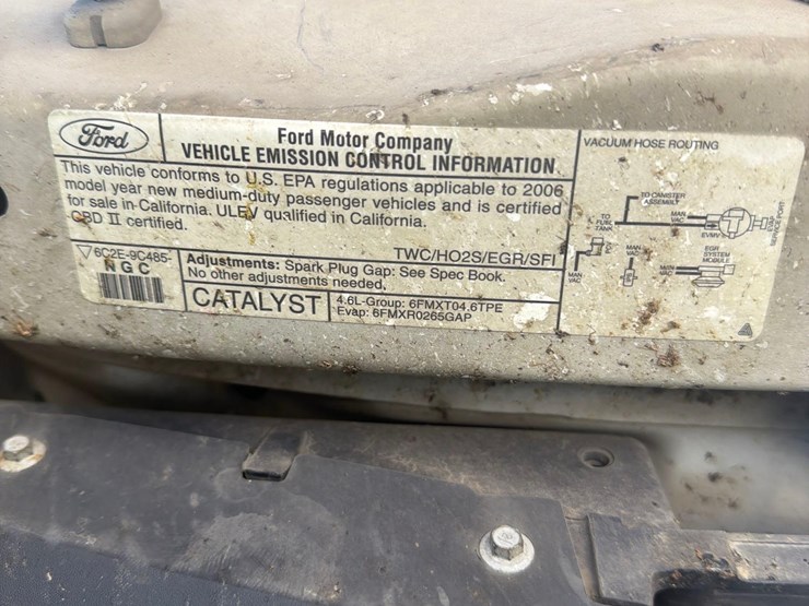 2006-ford-e250-image-53