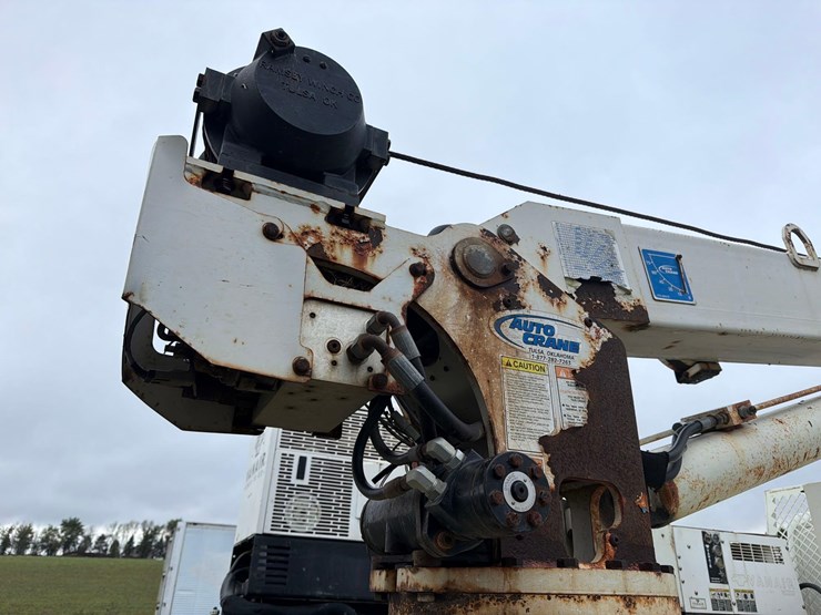 2009-international-durastar-4300-image-12