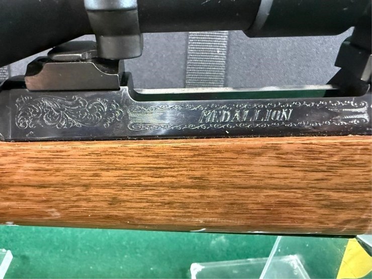 browning-medallion-a-bolt-30-06-sprg-rifle-image-21