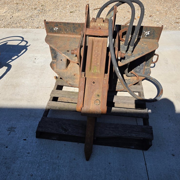 #25329 • Bobcat Breaker Skid Steer Attachments