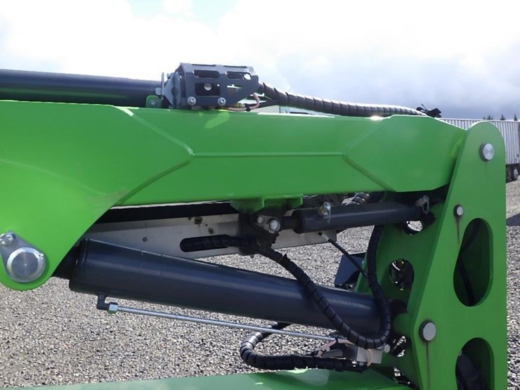 2021-leguan-190-56'-articulating-spider-lift-image-27