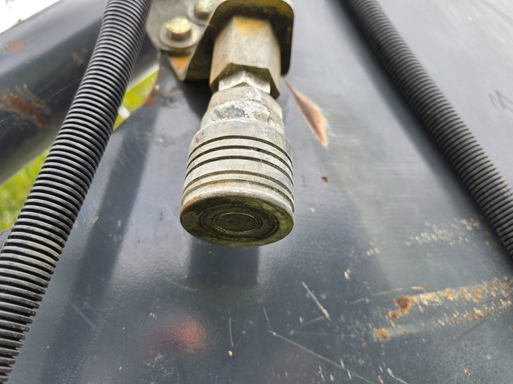 2016-deere-410l-image-109