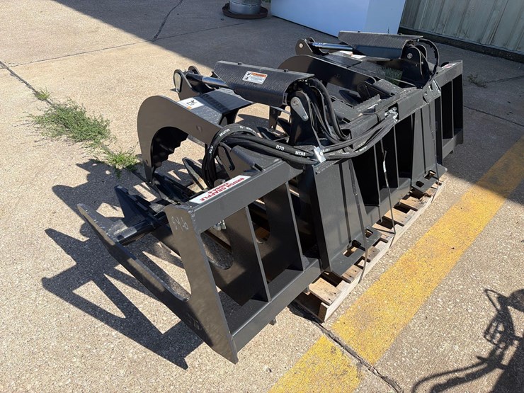 stout-xhd-84”-skidloader-grapple-bucket-image-3