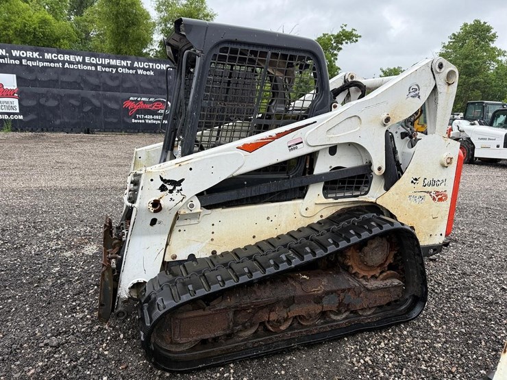 2018-bobcat-t740-image-1