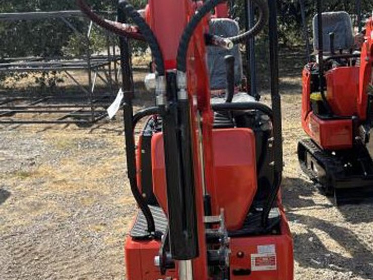 #142-•-mini-excavator---gas---me15-image-2