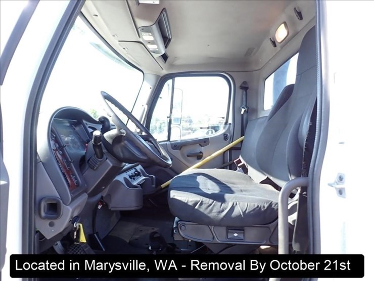 2019-freightliner-m2-image-16