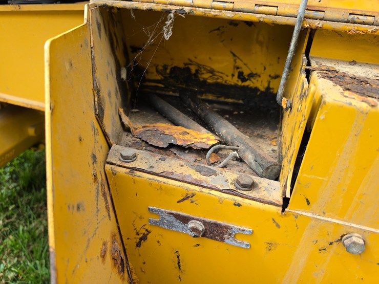 2016-deere-410l-image-177
