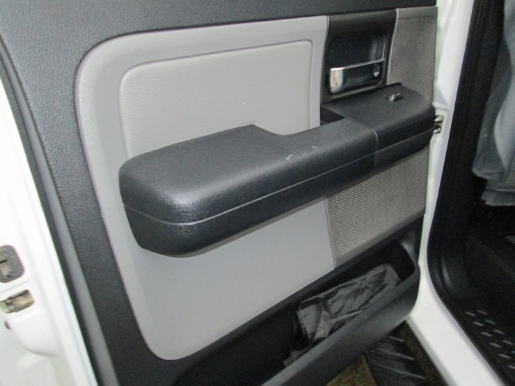 2004-ford-f150-image-25