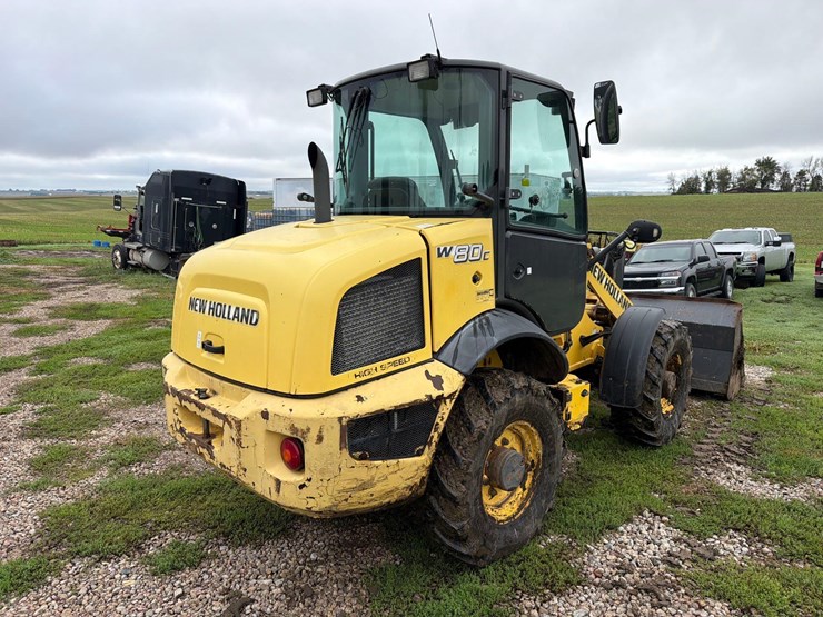 new-holland-w80c-image-3