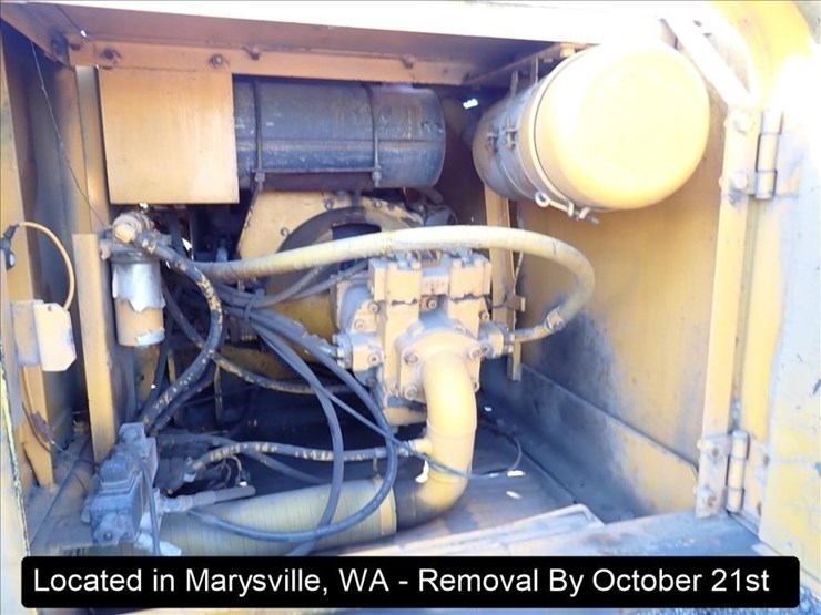 1991-deere-490d-image-6