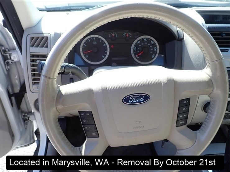 2012-ford-escape-image-7