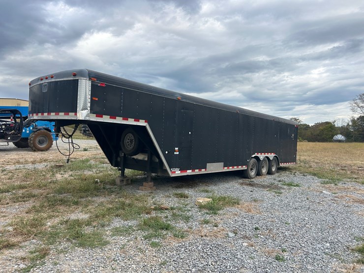 #5-•-2014-cargo-craft-gooseneck/5th-wheel-enclosed-trailer-image-1