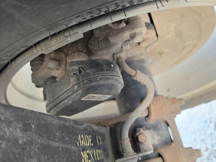 #25311-•-2019-chevrolet-silverado-pickup-truck-image-75