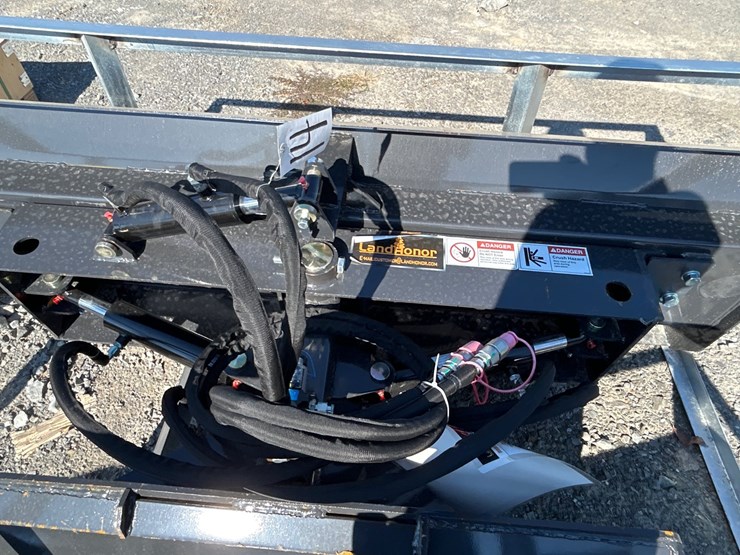 #14-•-84”-6-way-hydraulic-skid-steer-blade-image-4