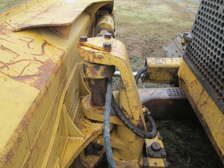 caterpillar-d5m-lgp-image-25