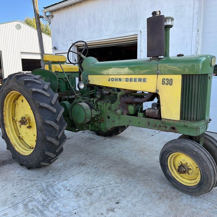 JOHN DEERE 630