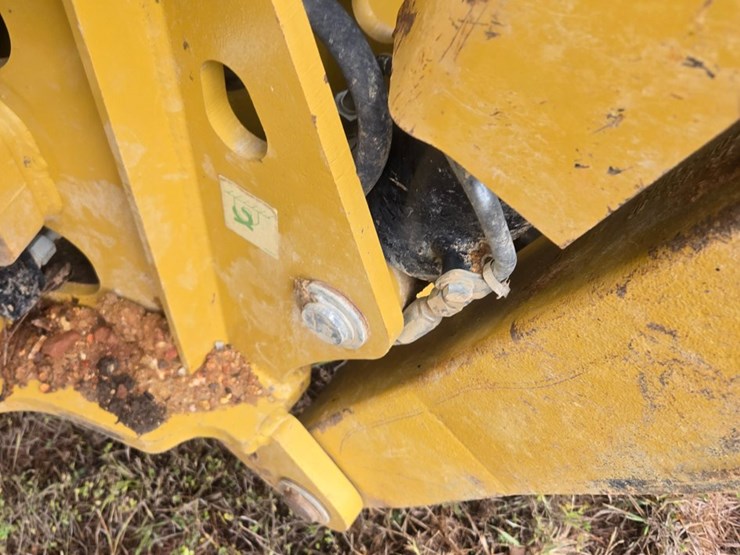 caterpillar-420f-image-79