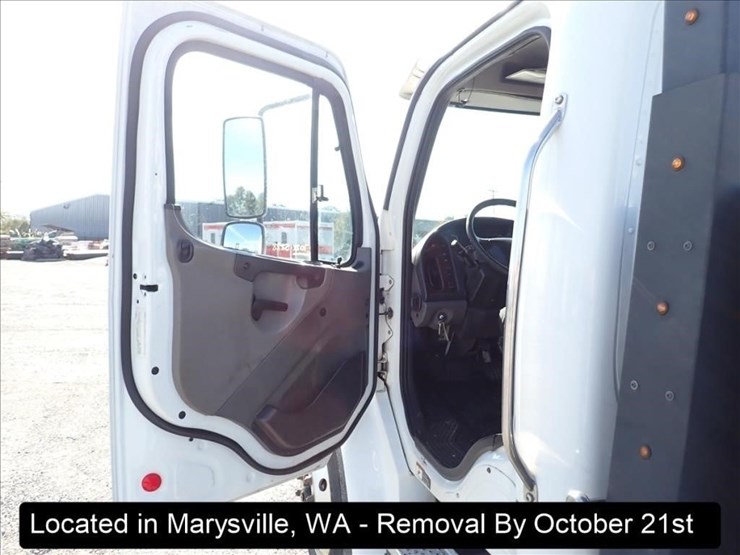 2019-freightliner-m2-image-18