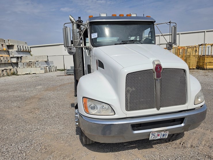 2018-kenworth-t370-image-27