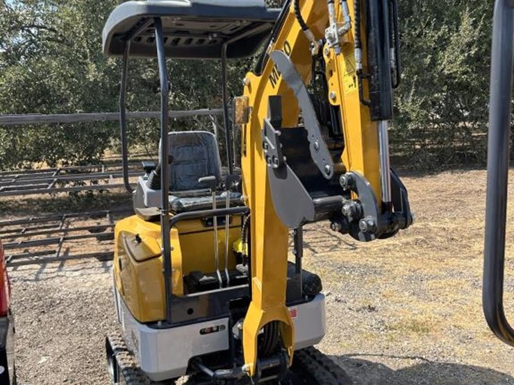 #146-•-yanmar-diesel-mini-excavator---me20-image-2