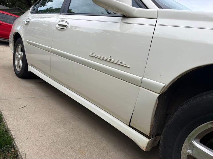 2004-chevrolet-impala-ls-car-image-17