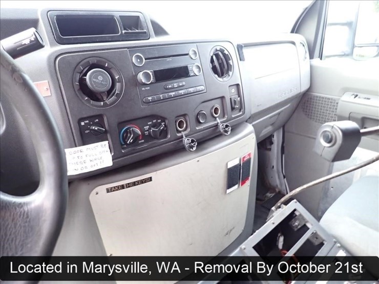 2015-ford-e450-image-15